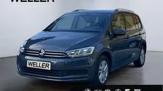 Grau Gebraucht 2022 VW Touran Comfortline Van / Kleinbus | 29.990 € (Fairer Preis)