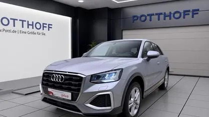 Silber Gebraucht 2021 Audi Q2 Advanced SUV | 18.750 € (Fairer Preis)