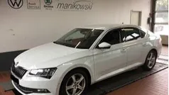 Weiß Gebraucht 2016 Skoda Superb LAURIN & KLEMENT Limousine | 18.207 € (Fairer Preis)