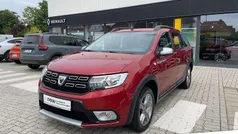 Kalaharirot metallic (rot) Gebraucht 2020 Dacia Logan MCV Stepway Limousine | 11.790 € (Fairer Preis)