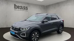 Indiumgrau metallic Gebraucht 2024 VW T-Roc Goal SUV | 28.800 € (Fairer Preis)