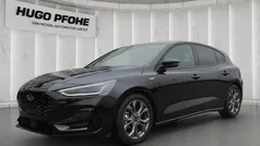 Schwarz Gebraucht 2024 Ford Focus ST-Line X Limousine | 26.185 € (Fairer Preis)