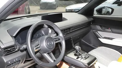 Metallic Gebraucht 2021 Mazda MX30 Basis SUV | 14.380 € (Fairer Preis)