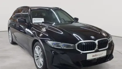 Gebraucht BMW 320 Sport Line 190 PS (139 kW) 2023 Schwarz uni Kombi