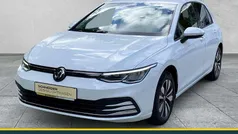 Weiß Gebraucht 2023 VW Golf VIII Move Limousine | 22.890 € (Fairer Preis)