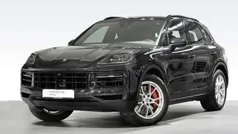 Chromitschwarzmetallic Gebraucht 2024 Porsche Cayenne S SUV | 116.790 € (Superpreis)