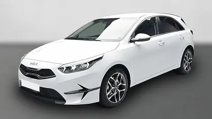 Carraraweiss Neu 2025 Kia Ceed Style Kleinwagen | 25.700 € (Fairer Preis)