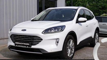 Usado Ford Kuga Titanium 190 HP (139 kW) 2022 Branco SUV