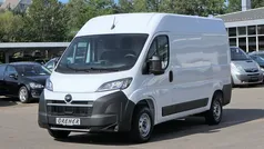 Casablanca weiß Gebraucht 2024 Opel Movano Van | 31.490 € (Guter Preis)