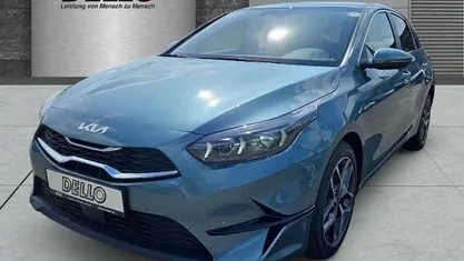 (usg) yucca steel gray m Gebraucht 2025 Kia Ceed Kleinwagen | 24.450 € (Fairer Preis)