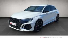 Weiß Gebraucht 2024 Audi RS3 Sportback Sport Kleinwagen | 63.790 €