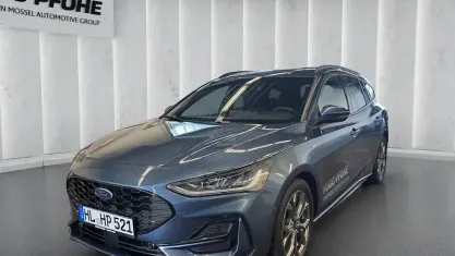 Gebraucht Ford Focus ST-Line X 125 PS (91 kW) 2023 Chrome blue Kombi