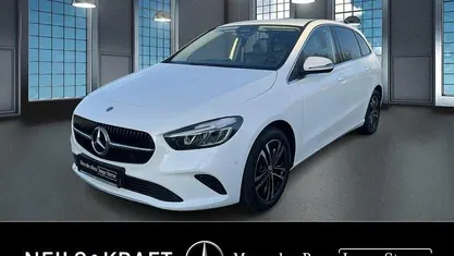 Polarweiß Gebraucht 2024 Mercedes B250 Van / Kleinbus | 32.190 €