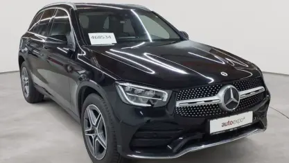 Używany Mercedes GLC220 AMG line 194 KM (142 kW) 2022 Czarny SUV