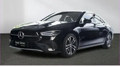 Gebraucht Mercedes CLA200 163 PS (119 kW) 2025 Schwarz Coupé