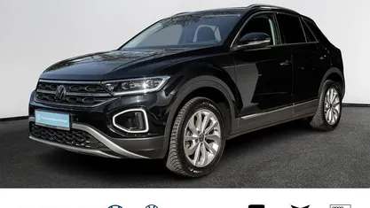 Second-hand VW T-Roc Style 150 CP (110 kW) 2025 Negru SUV