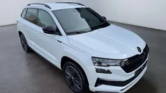 Moonweis metallic Neu 2025 Skoda Karoq SportLine SUV | 37.010 € (Fairer Preis)