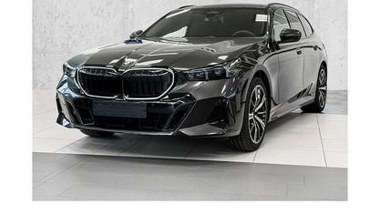 Neu BMW 520 M Sport 197 PS (144 kW) 2025 Grau Kombi