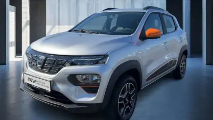 Gebraucht Dacia Spring Comfort Plus 33 kW (45 PS) 2021 Diamant silber Kleinwagen