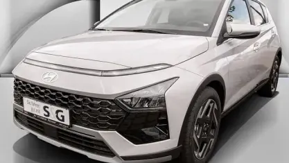 Neu Hyundai Bayon 74 PS (54 kW) 2025 Lumen grey SUV