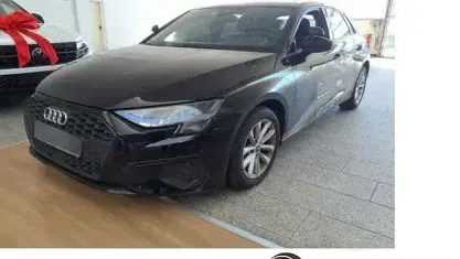 Gebraucht Audi A3 110 PS (80 kW) 2023 Brillantschwarz Limousine