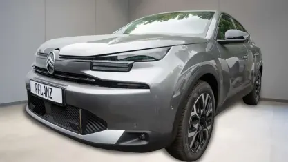 Neu Citroën C4 136 PS (100 kW) 2025 Grau SUV