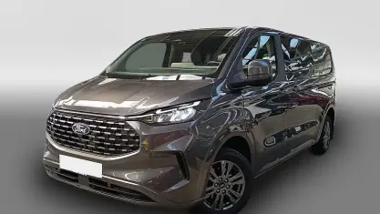 Second-hand Ford Tourneo Titanium 136 CP (100 kW) 2025 Gri Monovolum