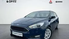 Blazer blau Gebraucht 2016 Ford Focus Business Edition Limousine | 9.750 €