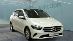 Weiß Gebraucht 2022 Mercedes B220 Progressive Van / Kleinbus | 34.510 € (Fairer Preis)