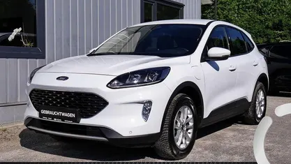 Gebraucht Ford Kuga Cool & Connect 224 PS (164 kW) 2022 Weiß SUV