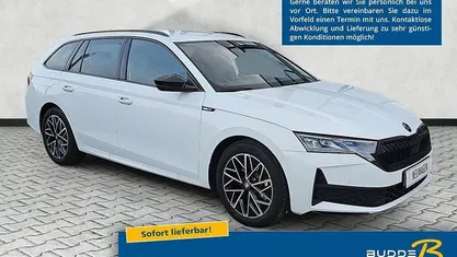 Moonweiß metallic Neu 2025 Skoda Octavia SportLine Kombi | 34.990 € (Fairer Preis)
