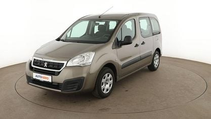 Gebraucht Peugeot Partner Active 98 PS (72 kW) 2017 Braun Van / Kleinbus