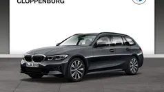 Mineralgrau Gebraucht 2022 BMW 320 Sport Line Kombi | 27.980 € (Guter Preis)