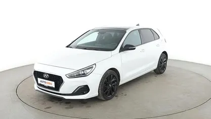 Gebraucht Hyundai i30 Passion Plus 140 PS (102 kW) 2019 Weiß Limousine