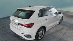 Weiß Gebraucht 2021 Audi A3 Sportback e-tron S-Line Limousine | 27.900 € (Fairer Preis)