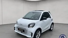 Weiß Gebraucht 2022 Smart ForTwo Electric Drive Cabrio | 12.450 € (Fairer Preis)
