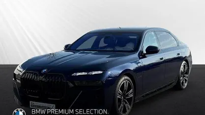 Gebraucht BMW 750e Comfort Edition 489 PS (359 kW) 2024 Blau Limousine