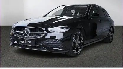 Gebraucht Mercedes C300 Avantgarde 265 PS (194 kW) 2022 Schwarz Limousine