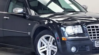 Schwarz Gebraucht 2007 Chrysler 300C Touring Kombi | 10.999 €