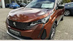 Gebraucht 2023 Peugeot 5008 Allure Van / Kleinbus | 27.480 € (Guter Preis)