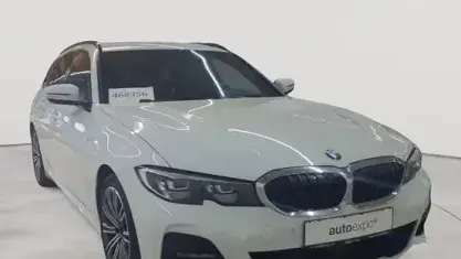 Gebraucht BMW 318 M Sport 156 PS (114 kW) 2021 Alpinweiss Kombi