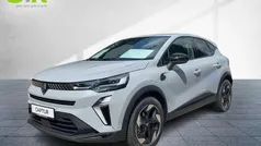 Rafalgrau metallic (grau) Gebraucht 2024 Renault Captur Techno SUV | 22.590 € (Fairer Preis)