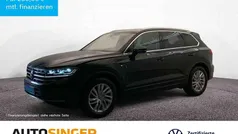 Gebraucht 2024 VW Touareg Elegance SUV | 58.680 € (Guter Preis)