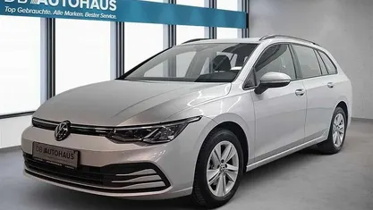 Gebraucht VW Golf VIII Life 110 PS (80 kW) 2023 Silber Kombi