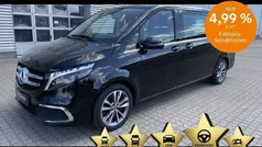 Obsidianschwarz Gebraucht 2024 Mercedes V220 Van / Kleinbus | 62.800 €