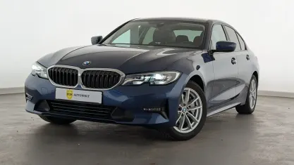 Begagnad BMW 330 Advantage 265 HK (194 kW) 2020 Blå Sedan