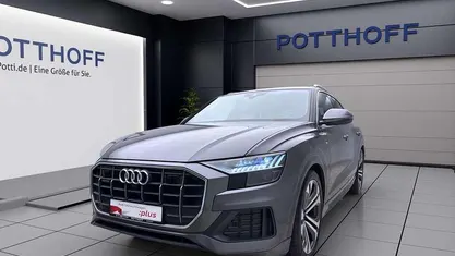 Gebraucht Audi Q8 S-Line 286 PS (210 kW) 2021 Grau SUV
