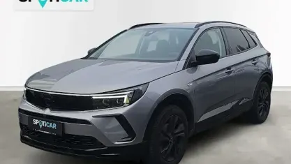 Käytetty Opel Grandland X GS Line 131 HP (96 kW) 2024 Harmaa Katumaasturi