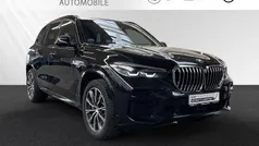 Saphirschwarz metallic Gebraucht 2022 BMW X5 M Sport SUV | 54.790 € (Superpreis)