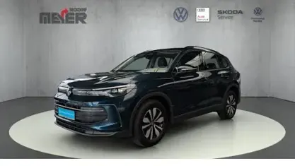 Gebraucht VW Tiguan Goal 150 PS (110 kW) 2025 Nightshade blue (blau) SUV